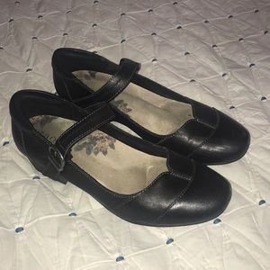 Womens taos black Mary Jane buckle shoe Size 9
